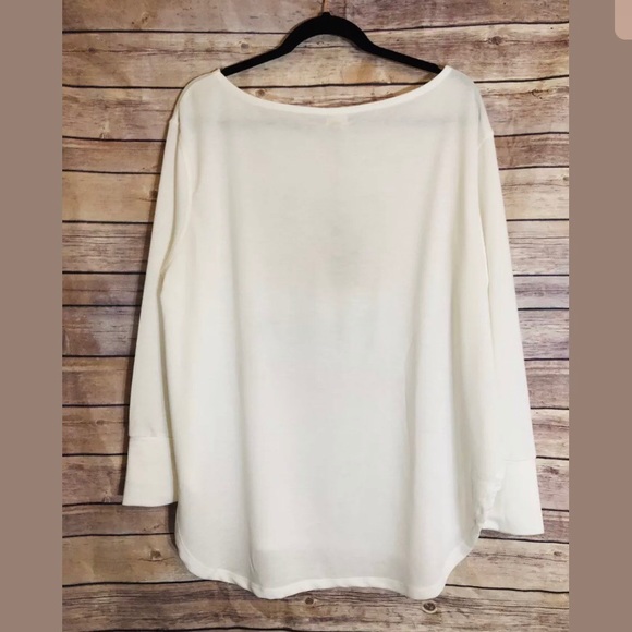 ❌❌SOLD❌❌True Craft Curvy Tunic Top Juniors - Picture 2 of 7